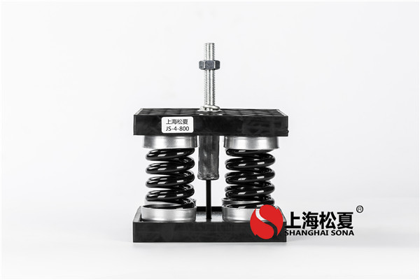 彈簧減震器解決了冷卻塔的振動(dòng)問題。